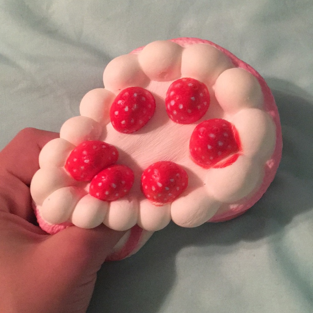 Cake squishy - Picture 4 of 4